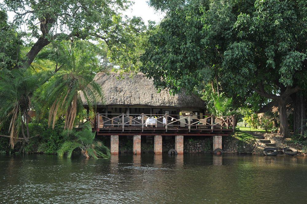 Three Cities Thorntree River Lodge Livingstone Exteriör bild